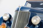 Ford V8 DeLuxe Convertible Cabriolet 1936 года